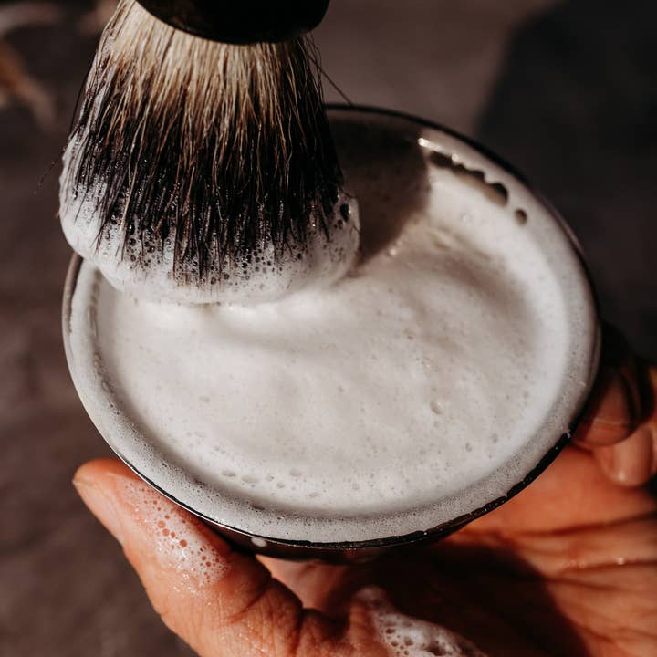 Savon à raser M.B. 3,5 oz pour la vente par Baudelaire