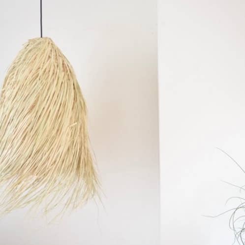 Soukie Morocco - Vente Lustre/Suspension - Lot de 2 suspensions en raphia suspendues en forme de cône en palmier rotin naturel1