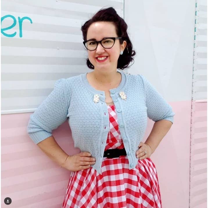 Mak – Engroshandel Cardigan - Dame – Mak 3/4-ærmet kort strikket cardigan med rund hals MK351475