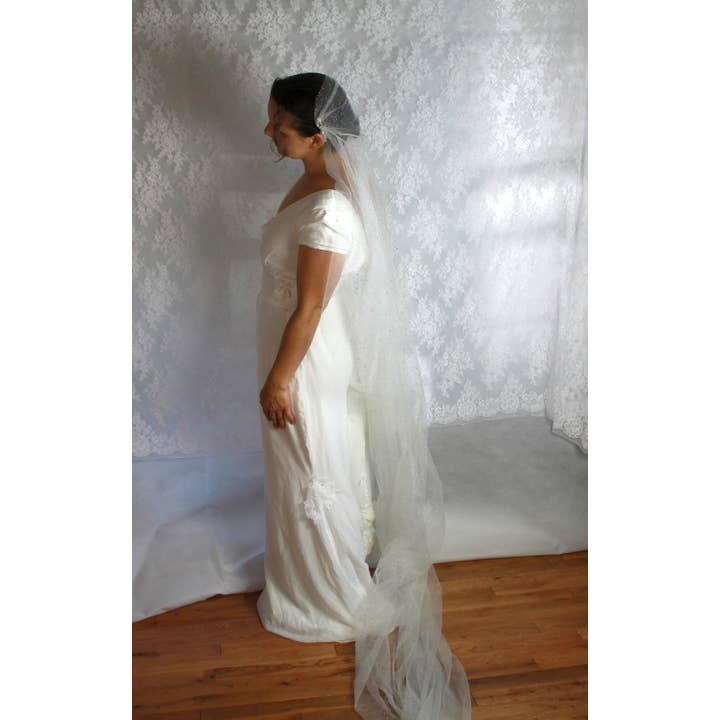 Rose Red Bridal - Wholesale Veil - Women's - Juliet Cap Wedding Veil / Vintage 1920S Style Glitter Tulle