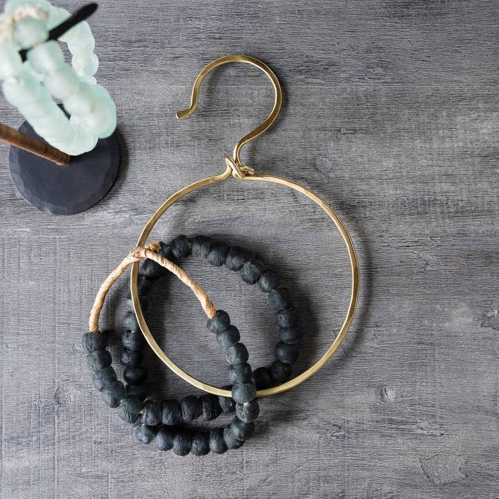 Blue Ocean Traders - Wholesale Towel Holder/Hanger - Brass Towel Ring1