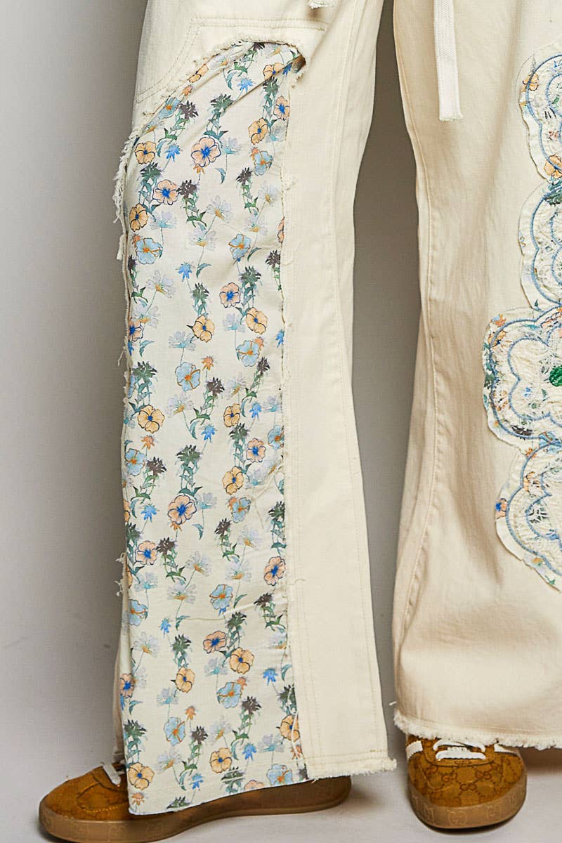 Pol Clothing - Vente Jean – femme - Pantalon en denim à cordon de serrage avec empiècement floral25