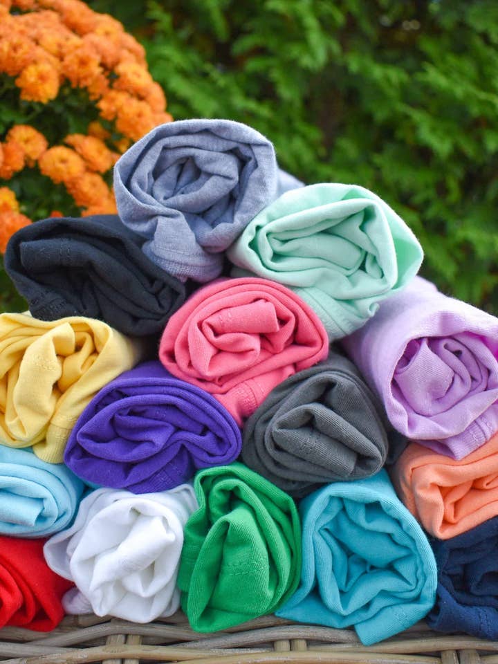 Forever11 - Wholesale T-Shirt - Women's - Next Level 1540 Women's Ideal V-Neck Casual T-Shirt2