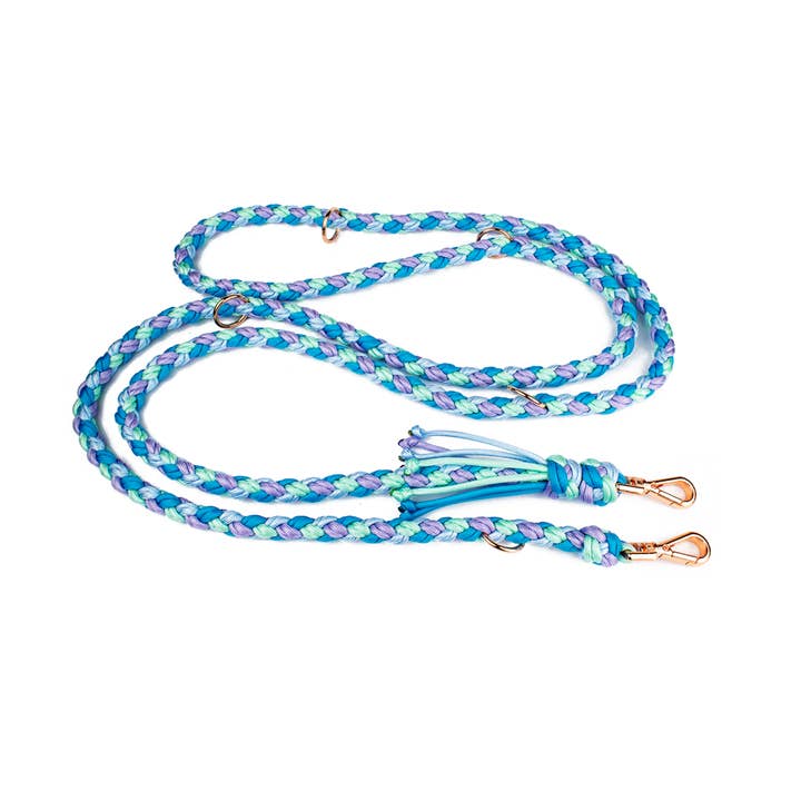 Adjustable Lead Tierluxe Snowy Blue Handmade Paracord Dog Leash for wholesale on Faire2