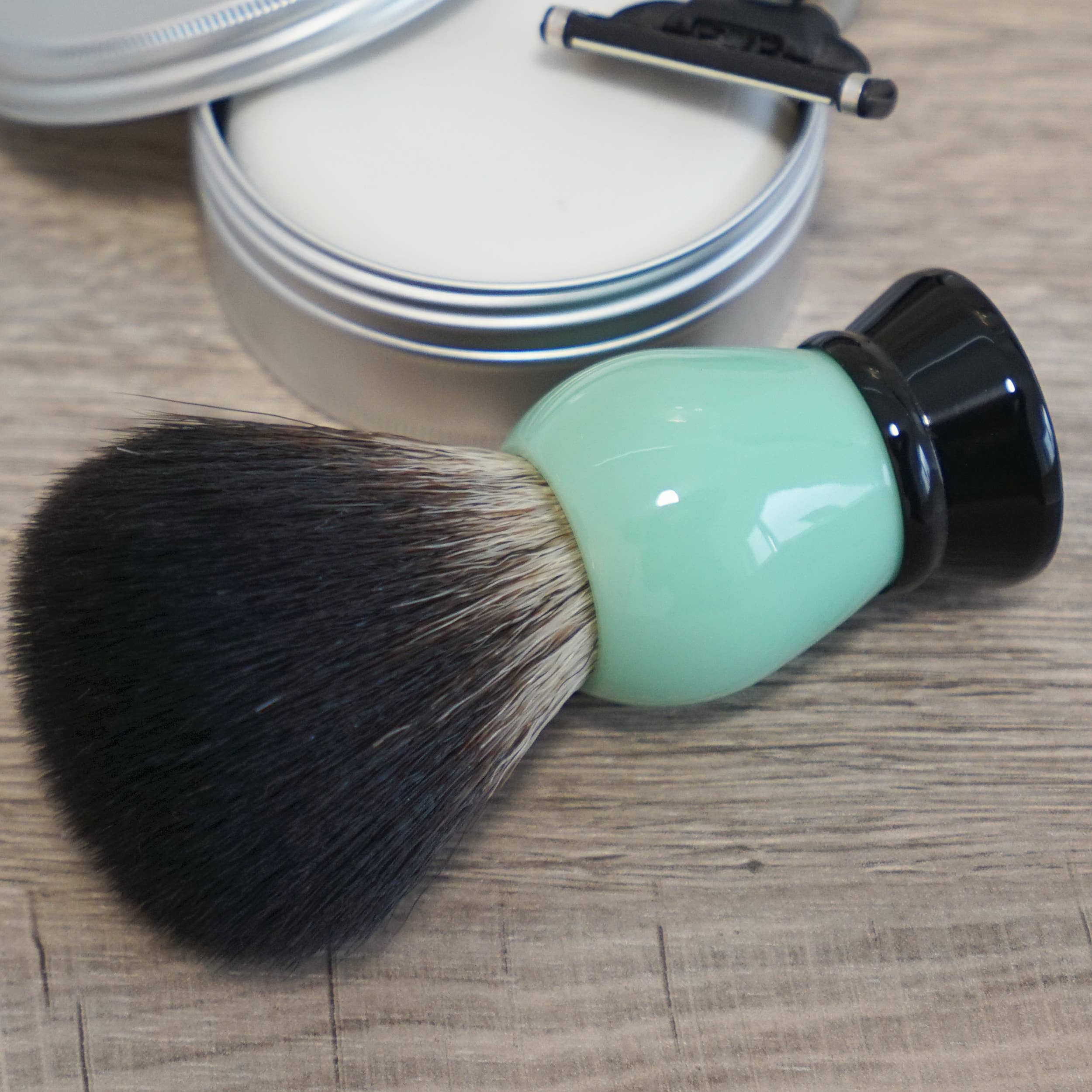 Fantasia R. Espig KG - Wholesale Hair Brush/Comb - Synthetic hair shaving brush mint/black2