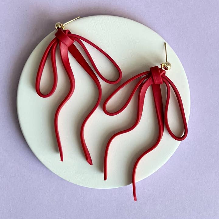 Orecchini a fiocco - Floppy Valentine's Day rosso e nero per la vendita all'ingrosso da parte di Common Good Clay