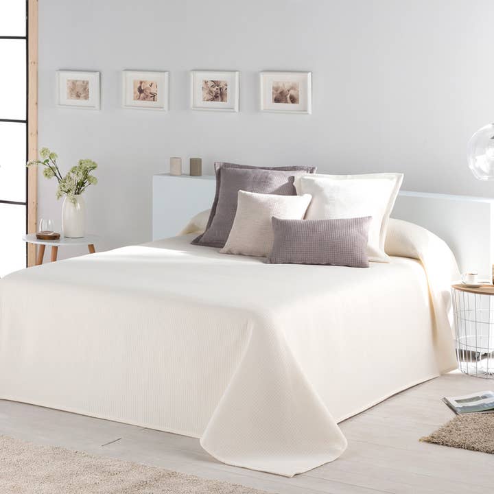 BRENNE quilt natural for wholesale by Naf Naf Linge Maison