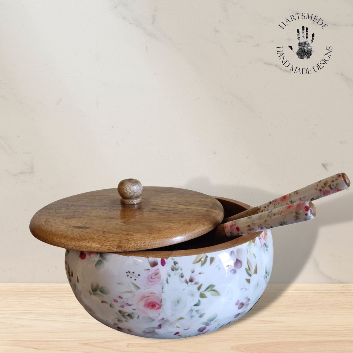 Hartsmede – Engroshandel Serveringsskål – Stor træ serveringsskål sæt med låg & skeer salatskål5