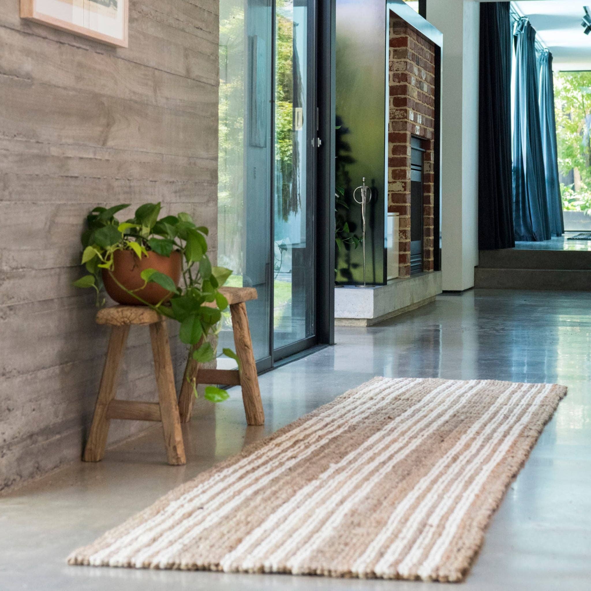North Avalon - Wholesale Area Rug - Osbourne | Stripe Chunky Jute Bouclé Rug1
