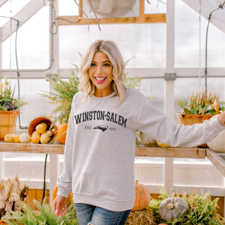 Winston-Salem, NC Skyline Sweatshirt for engroshandel hos Woobie Beans Jewelry, Gifts & Apparel