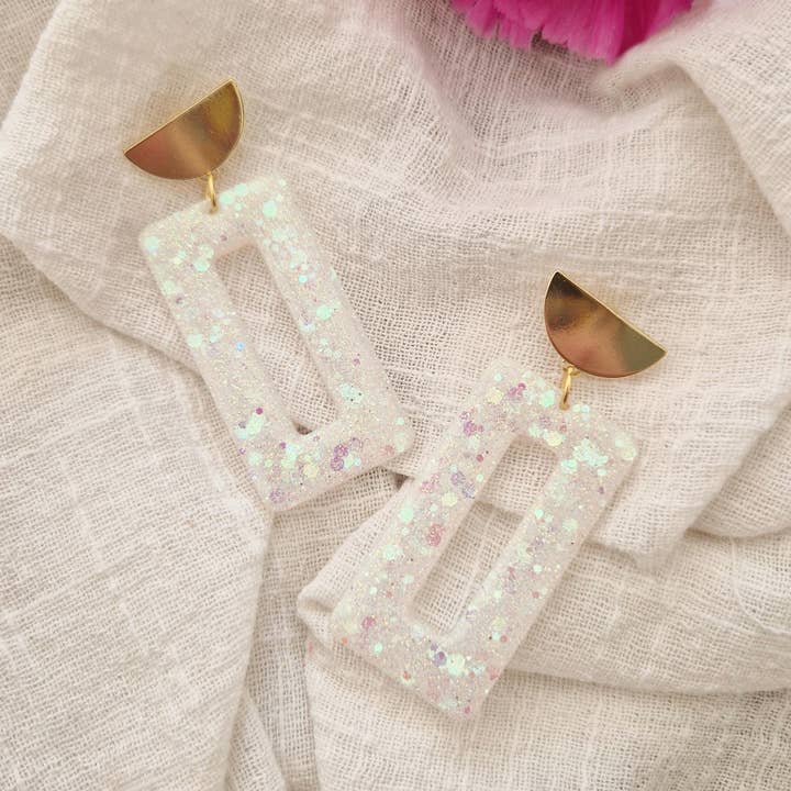 Gabrielle white glitter earrings for wholesale by Les Noeuds de Maman