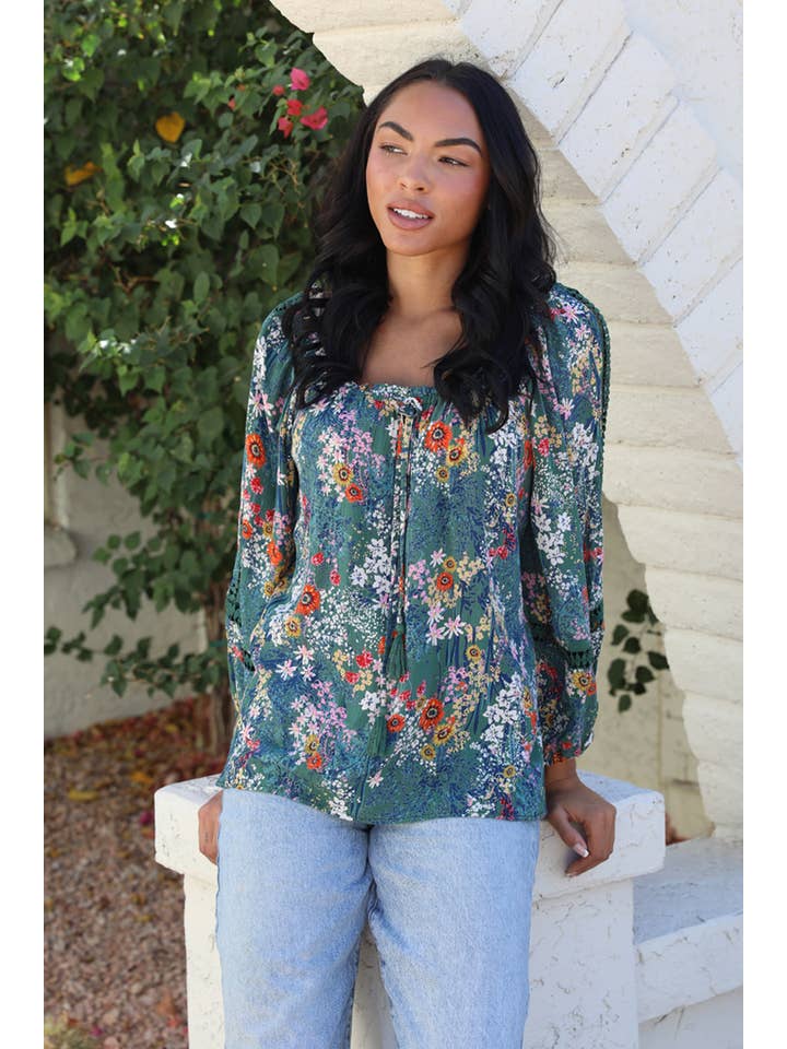 Nostalgia - Wholesale Blouse - Women's - E2U91-A625 BLOUSE WITH LACE INSETS ON SLEEVES