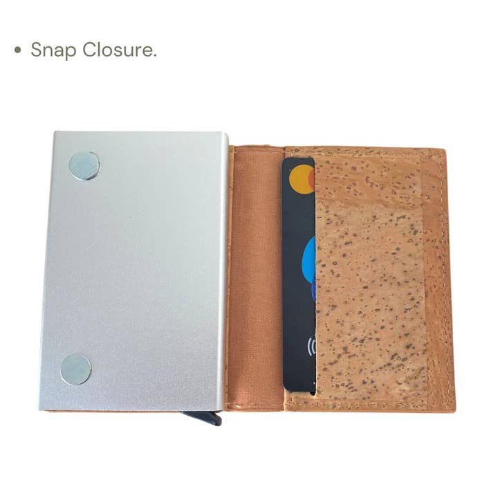 Grow From Nature - Wholesale Wallet - Unisex - Vegan Cork Wallet with Metallic Card Holder8