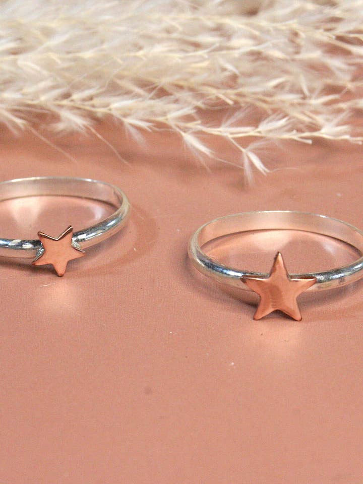 Silber- und Kupferstern-Recycling-Ringstapler - Recycelt für den Großhandel von Bean and Bear Studio