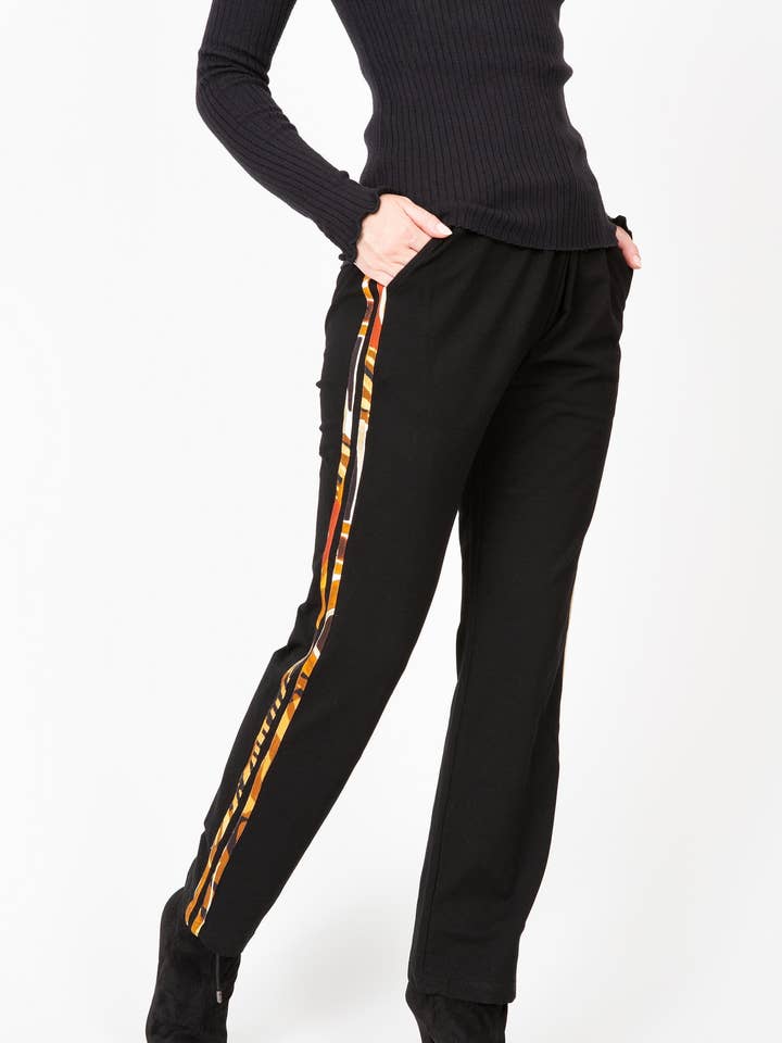 Strickhose mit Seitenstreifen aus Animal-Mix für den Großhandel von ZYM