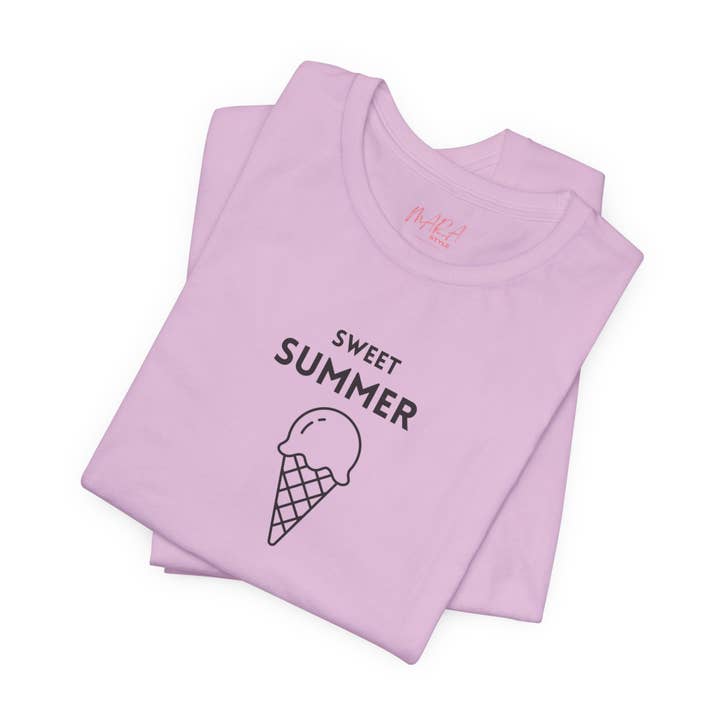 T-shirt pastel d'été pour femmes pour la vente par MARA Style