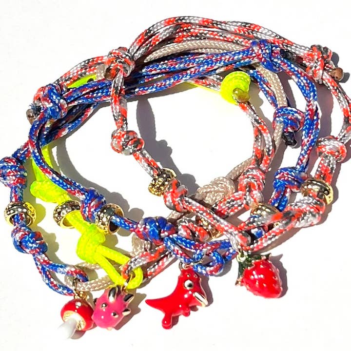 Heather Kahn - Wholesale Charm/Dangle Bracelet - Strawberry Trinkets & Doodads Bracelet