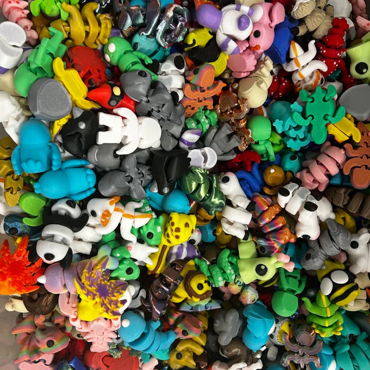 3D in Paradise - Wholesale Fidget Toy - Kids - Bundle of 100 Mini 3D printed fidget toys articulated petsÂ