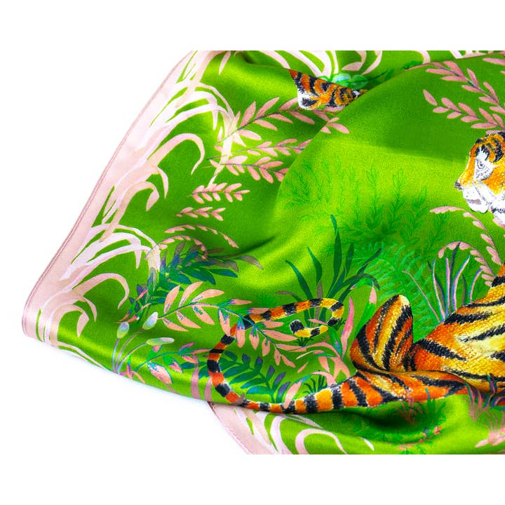 55 x 55cm Tigre Verde Scarf for wholesale by Florentina Fischer