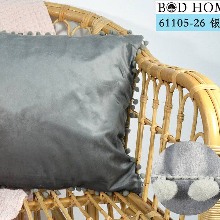 Glatter Kissenbezug mit silberner Kugelverzierung 45 × 45 cm für den Großhandel von BOD HOME