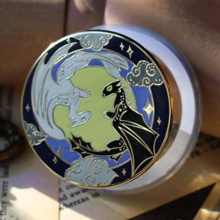 Geek and Artsy - Wholesale Phone Grip - Dancing Dragons magnetic Kindle Grip, bookish magnetic phone grip, interchangeable ereader holder0