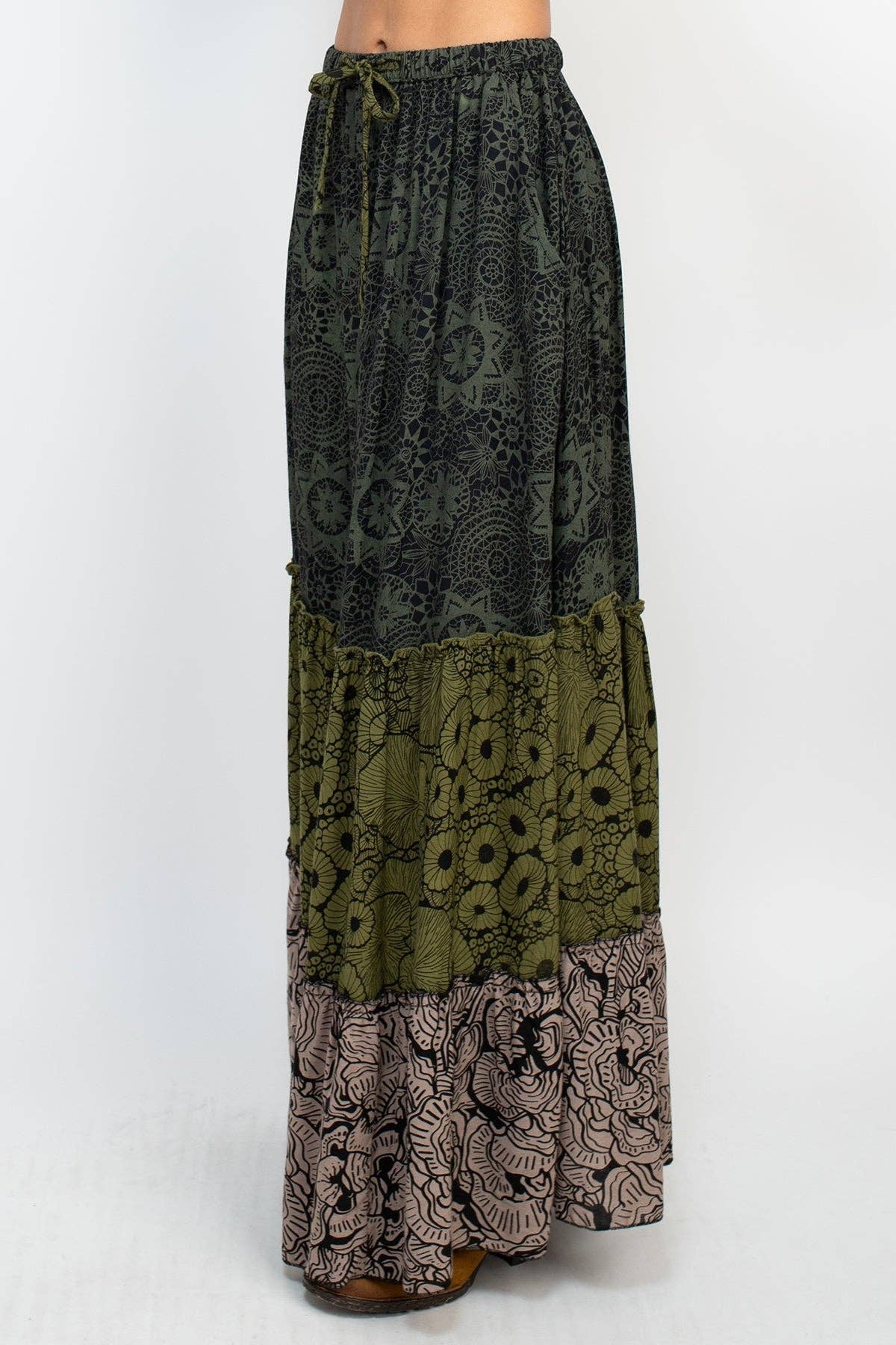 Lakhays Collection Inc. - Wholesale Skirt - Women's - Tiered Lace Print Maxi Skirt10