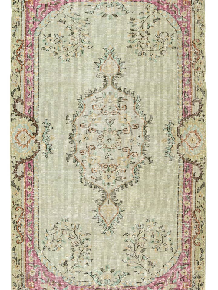 5.2x9.7 Ft Vintage Handmade Medallion Design Turkish Rug for wholesale by Rug Specialist LLC.