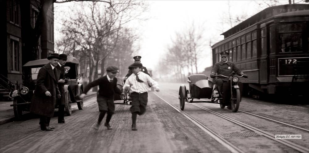 Coolors by Web Com S.a.s. – Arte de parede dimensional/3D por atacado – Painel de parede - Alumínio brilhante com design vintage 124,4 x 61,5 cm3