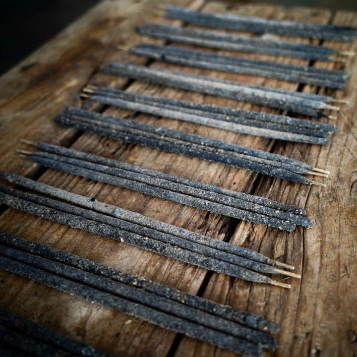 ReturnToTheRoots - Wholesale Incense - WHITE COPAL Resin Incense Sticks Artisan Hand Rolled Natural