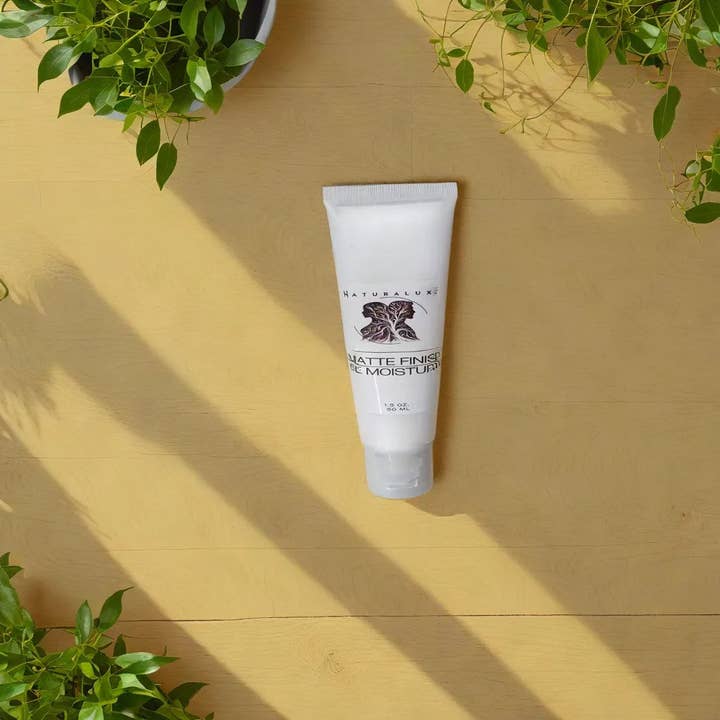 Hydratant Visage Finition Mate pour la vente par Naturalux Life & Wellness