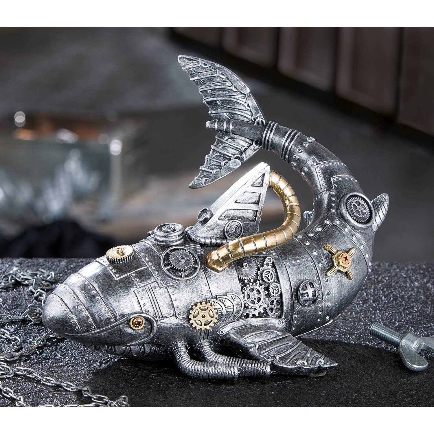 Gilde Handwerk Macrander GmbH & Co. KG - Wholesale Decorative Figurine - Steampunk Shark Figure H.16.5 cm1