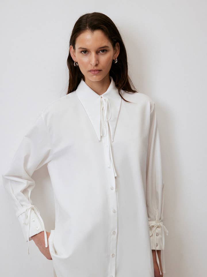 CAMISA CON DETALLE DE CORBATA para venta al por mayor de Touché Privé EU