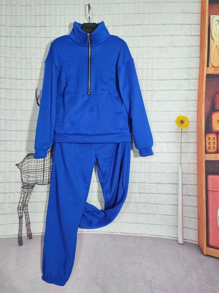 safistyle - Wholesale Lounge Set - Women's - Cropped Zip-Up Jacket and Joggers Set10