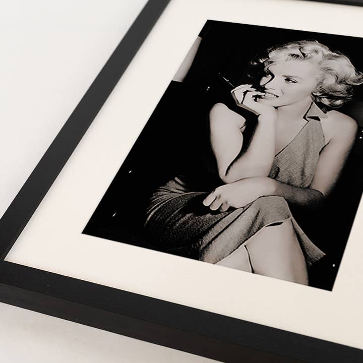 Nero Stampa artistica con immagine di Marilyn Monroe incorniciata in vendita all'ingrosso su Faire3