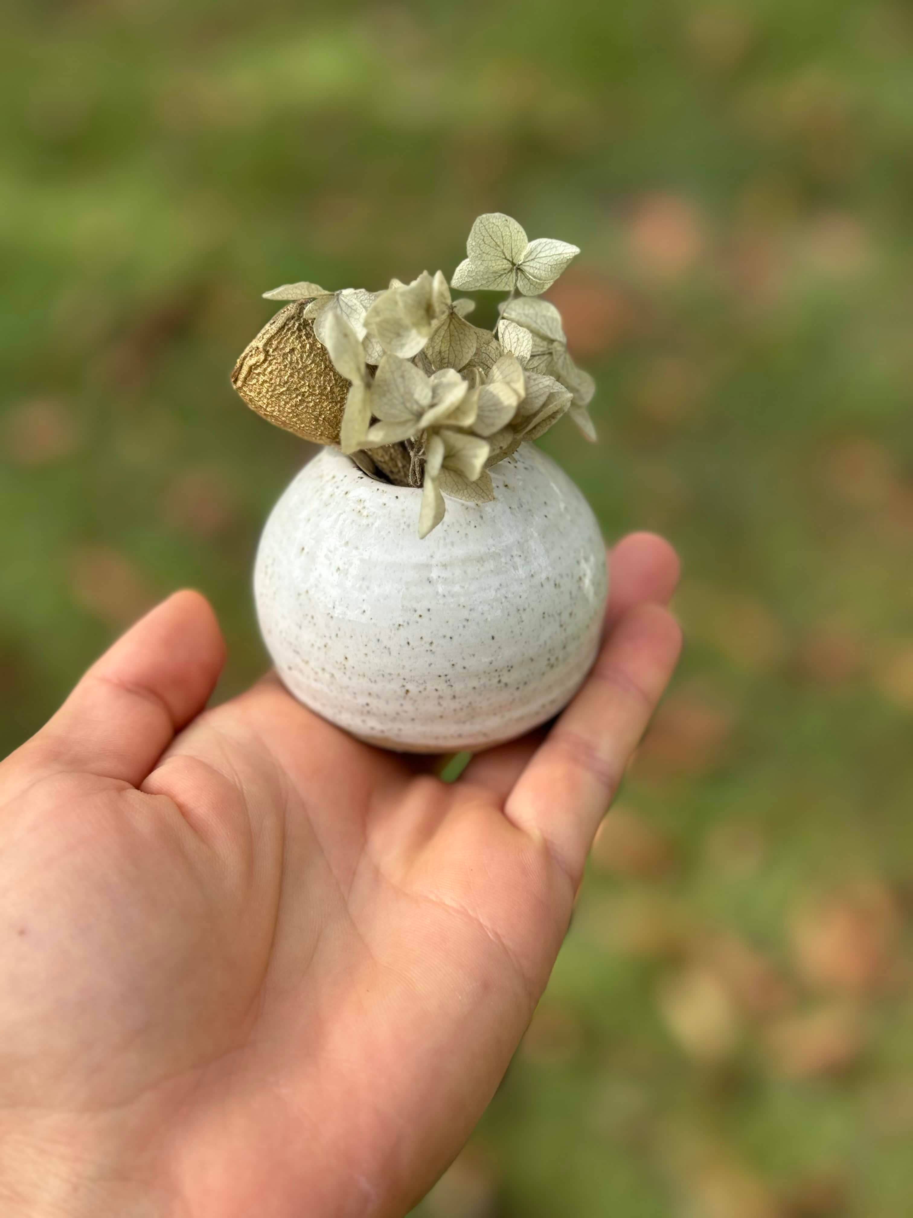 Wolf and Clay Pty Ltd - Wholesale Vase - Mini Bud Vase2