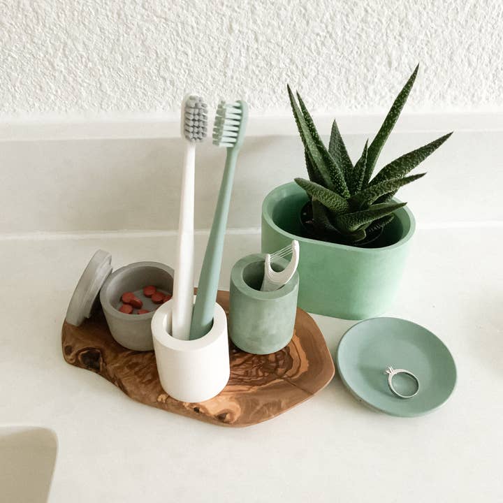 Left Corner Goods - Wholesale Plant Pot - Succulent Oval Concrete Planter1