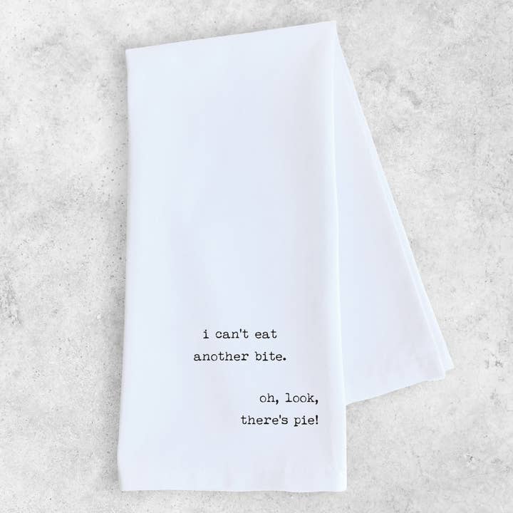 Non riesco a mangiare un altro boccone - Strofinaccio in cotone biologico per la vendita all'ingrosso da parte di DEV D + CO.