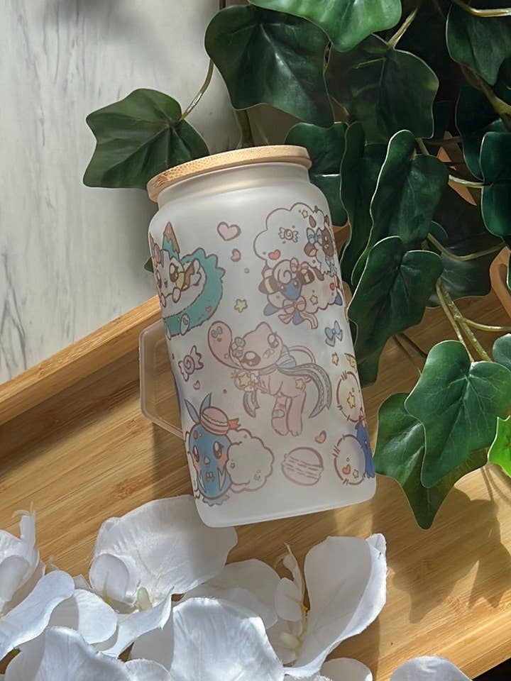 Pika Vrienden Pastel Snoep Land 16oz Mat Glazen Beker met Glazen Rietje voor wholesale door Peony Lee Art