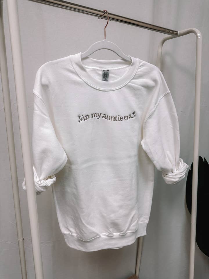 Honey Soul LLC - Wholesale Sweatshirt - Women's - Embroidered In My Auntie Era Crewneck6