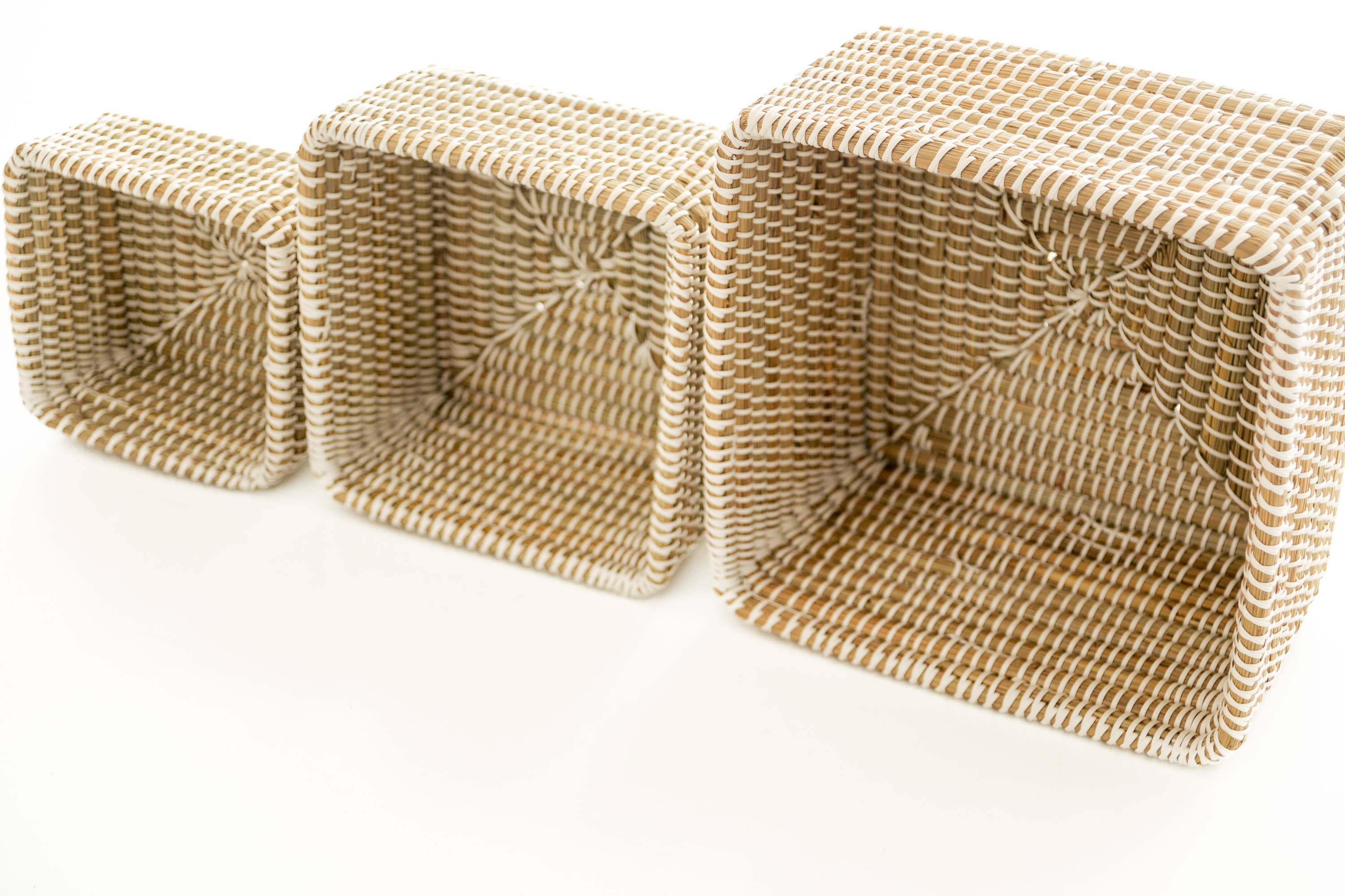 Rahab's Rope - Vente Paniers - Cube Moyen en Kaisa Blanc Enveloppé1