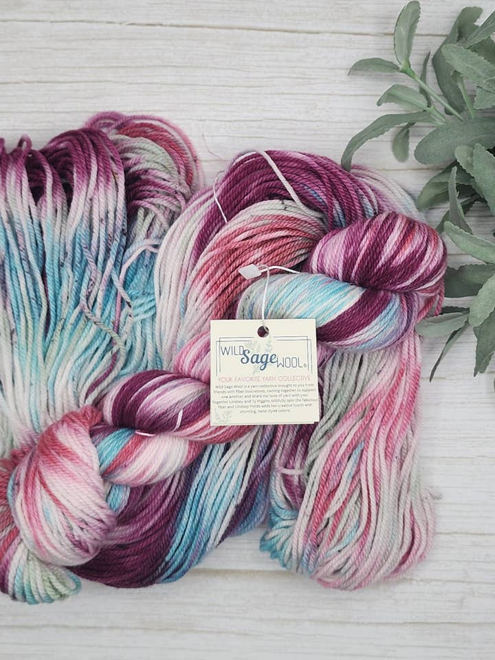 Pink Ivy Bliss - DK — Farvning efter bestilling for engroshandel hos Wild Sage Wool