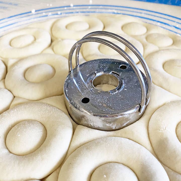 R&M International - Wholesale Cookie Cutter - Donut & Biscuit Cutter Stainless (2.75")3