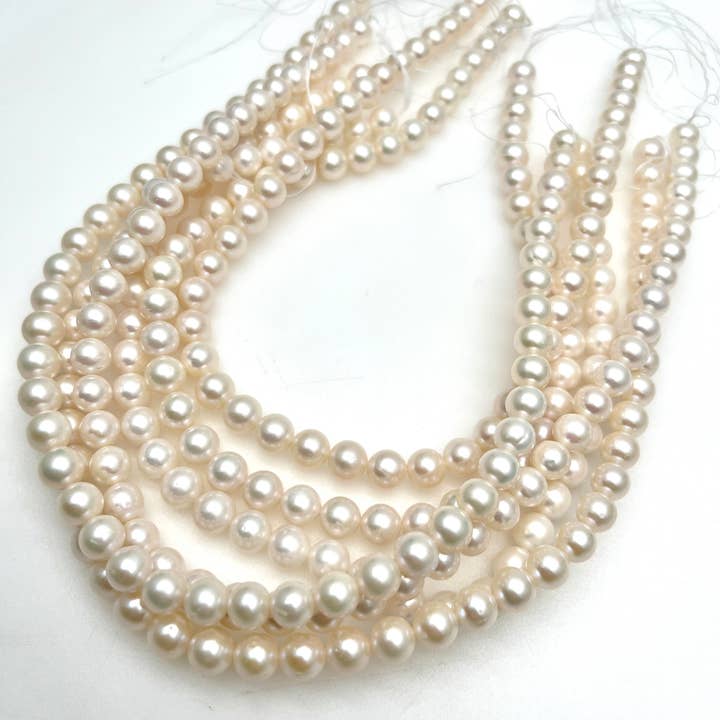 Perles d'eau douce blanches de 7 à 8 mm, fil rond de 16 pouces pour la vente par FARRA
