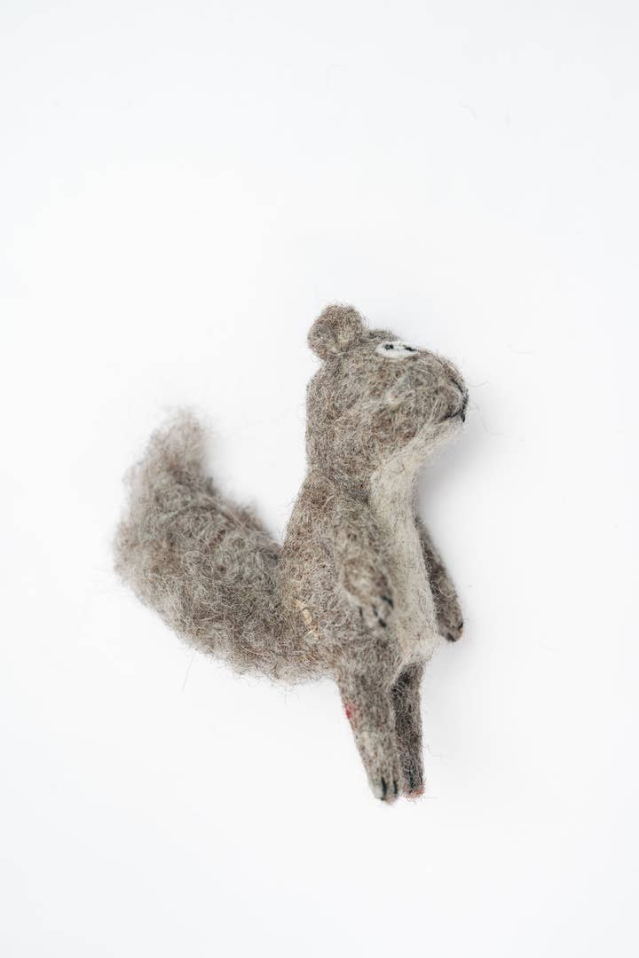 Silk Road Bazaar – wholesale Fingerdocka - Barn och baby – Ekorre finger marionett0