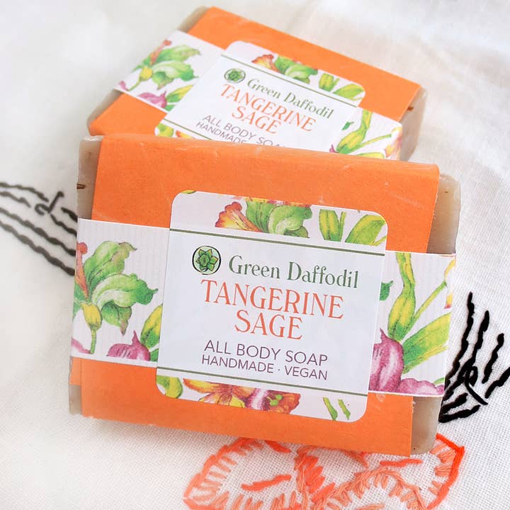 Green Daffodil Bath & Body - Wholesale Soap Set - Tangerine Sage Soap & Washcloth Gift Set4
