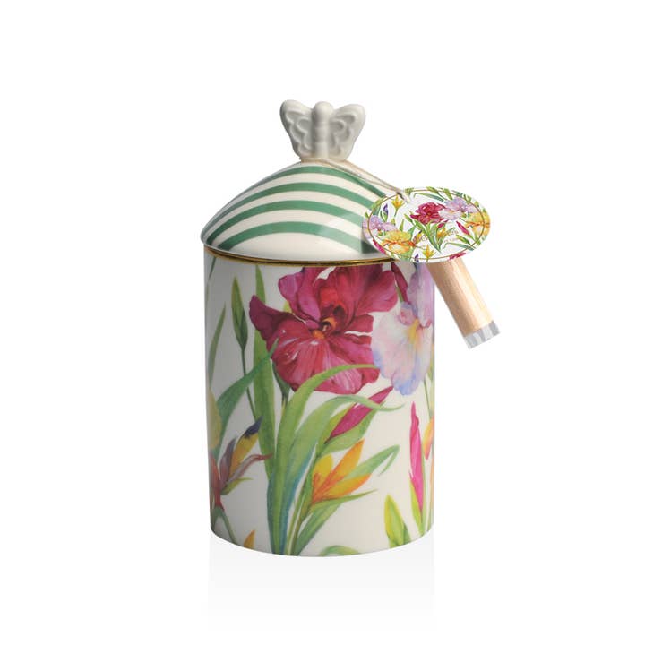 098302 16.6oz Scented Candle, Passionfruit & Lime for wholesale by WickStories