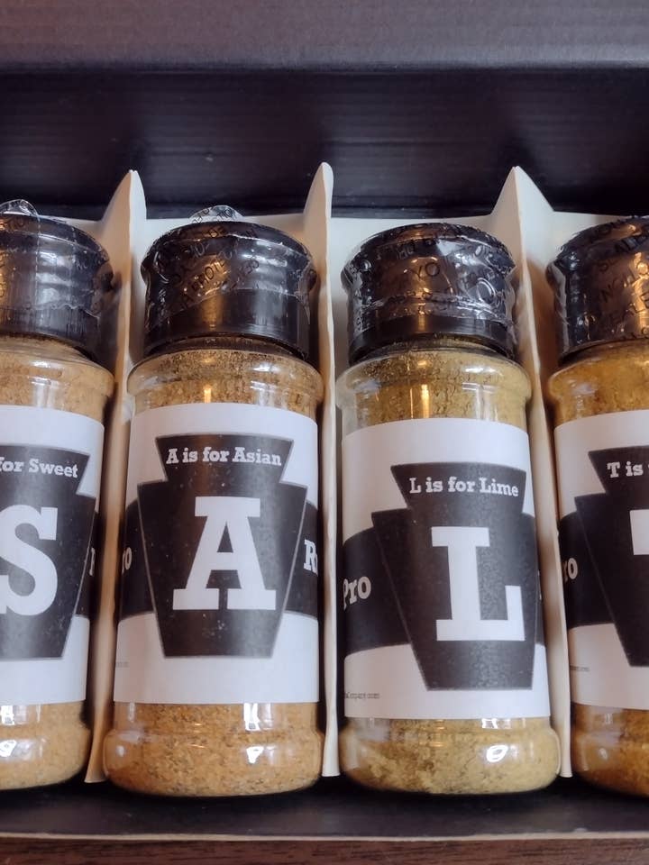 Pro Rub 4 Grub Box for wholesale by Red Hot Tea Company