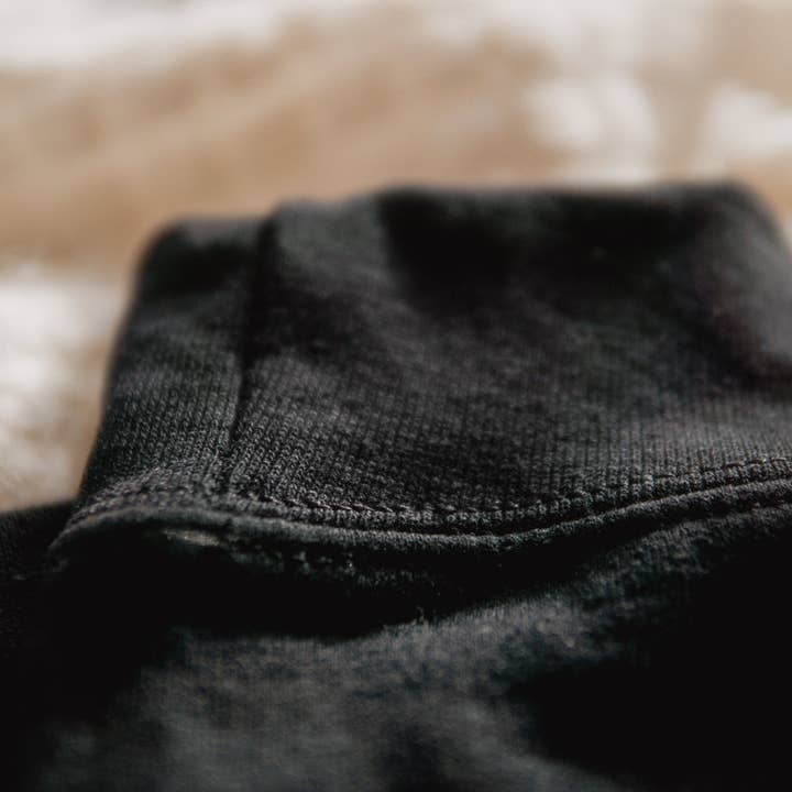 Nero citizen of heaven | Felpa Christian ricamata in vendita all'ingrosso su Faire8