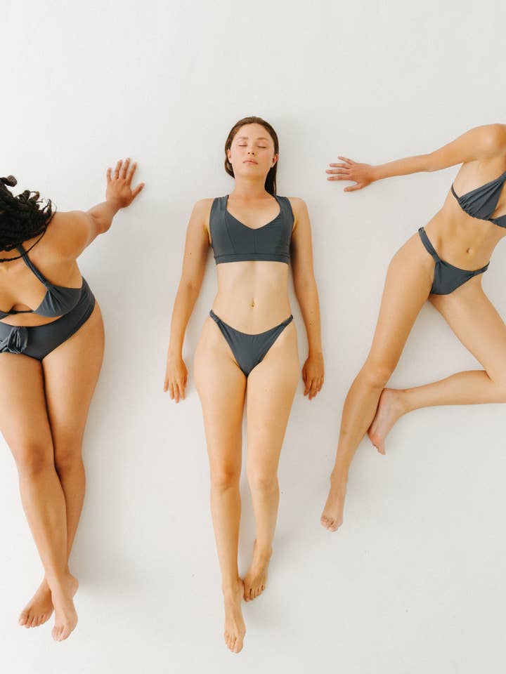 Sambava Bottom in Grau für den Großhandel von FITIA