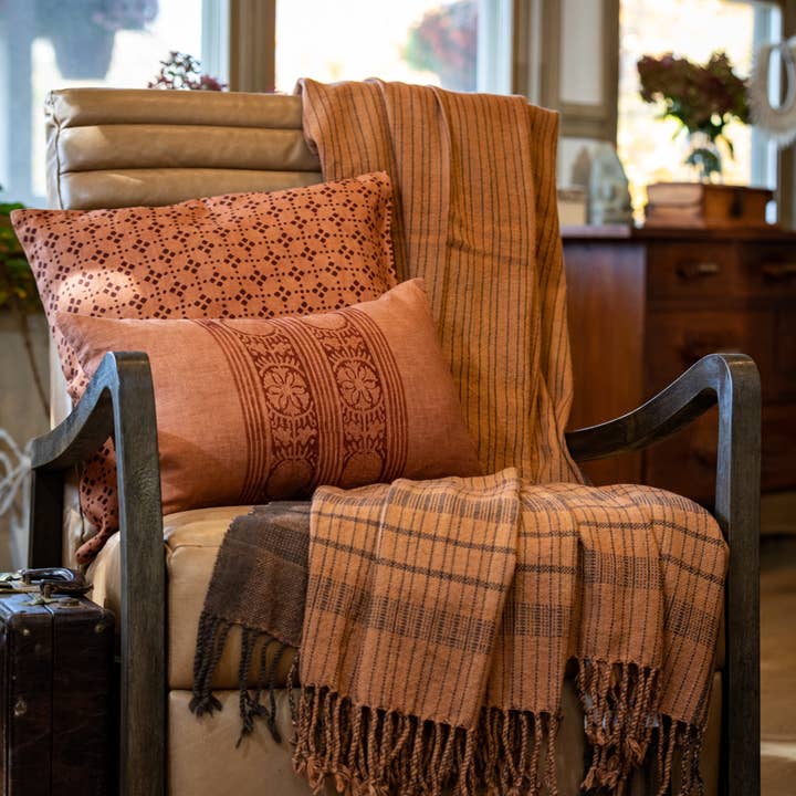 Alamwar - Wholesale Throw Pillow Cover - Suzani Border Petit Lumbar Pillow Cover1